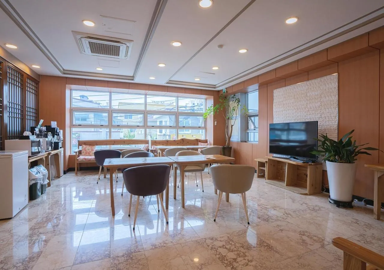 J2 Family Hotel Jeju