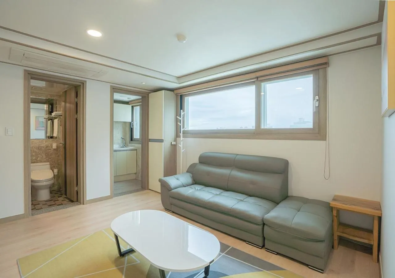 **  J2 Family Hotel Jeju Corée du Sud