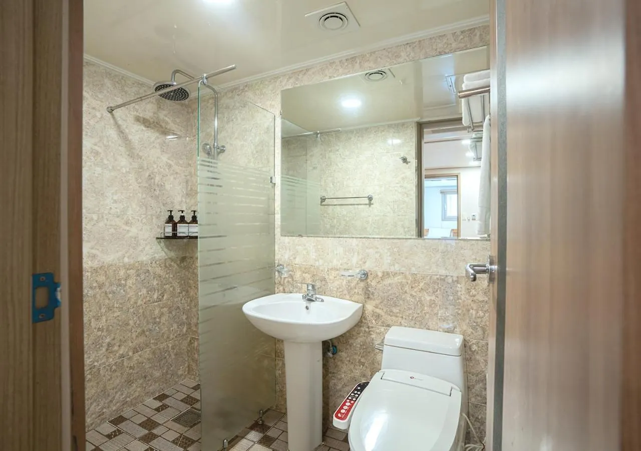J2 Family Hotel Jeju