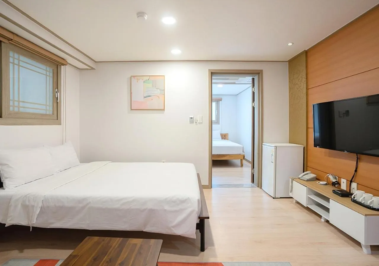 J2 Family Hotel Jeju