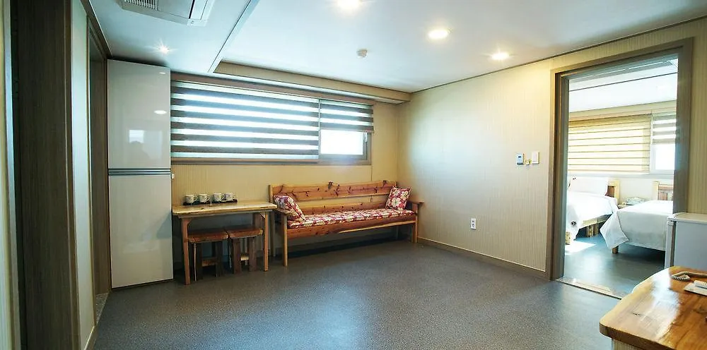 J2 Family Hotel Jeju