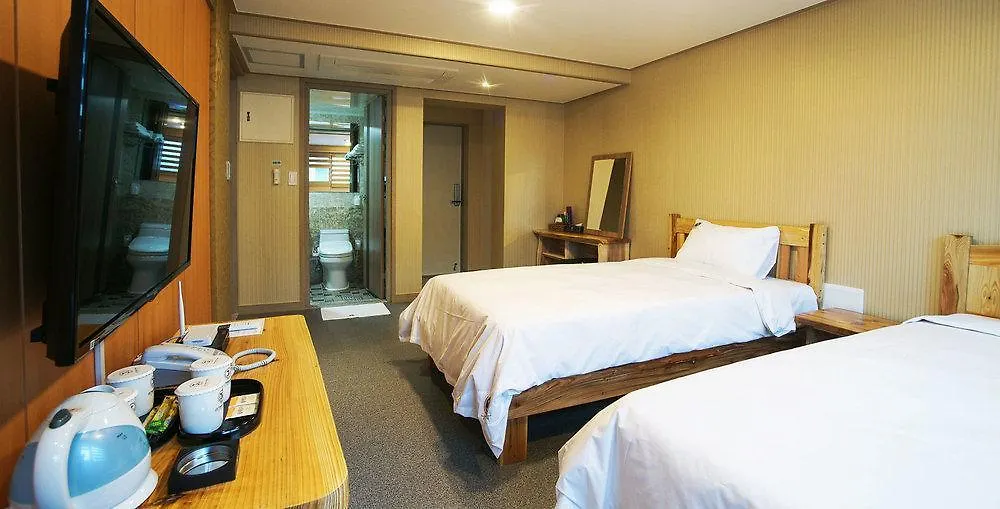 J2 Family Hotel Jeju