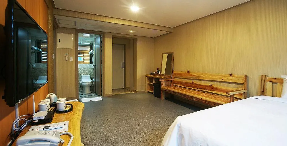 J2 Family Hotel Jeju 2*,  Corée du Sud