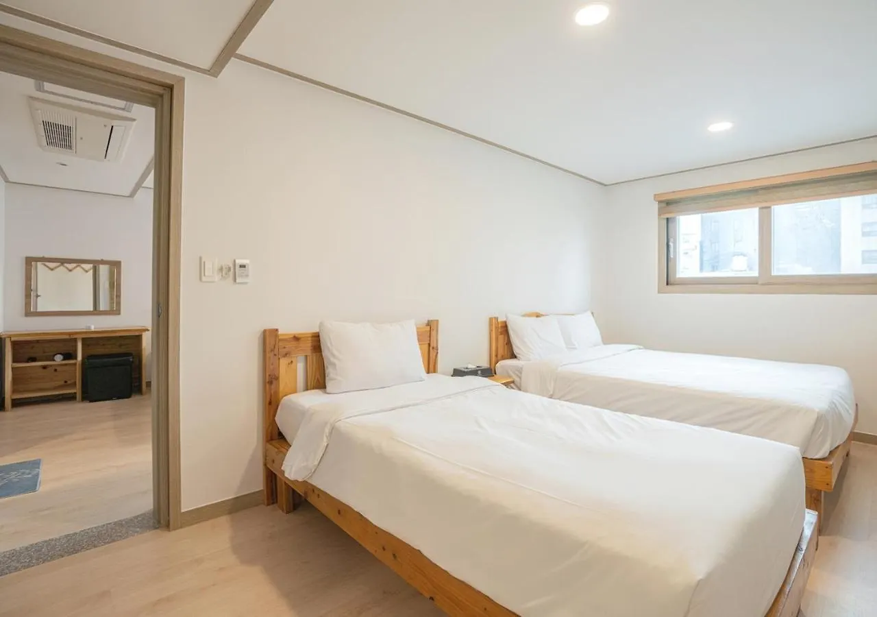 J2 Family Hotel Jeju