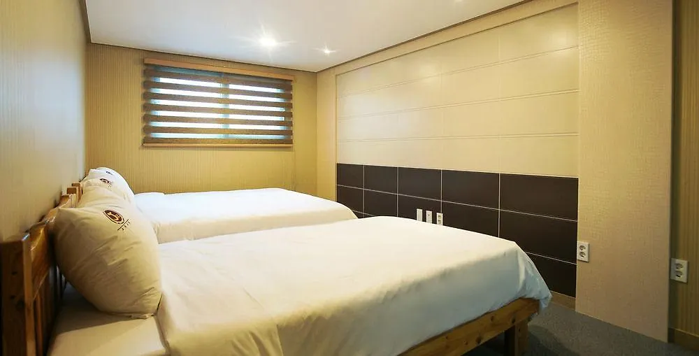J2 Family Hotel Jeju