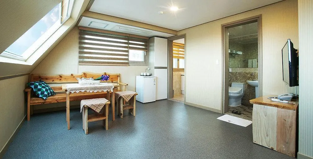 J2 Family Hotel Jeju